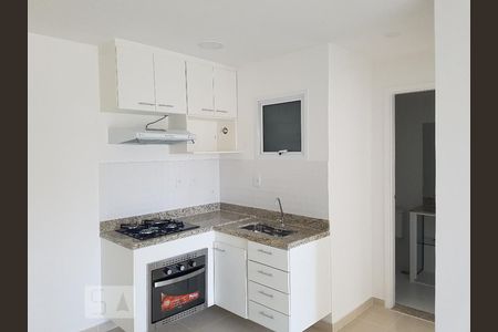 Cozinha de apartamento para alugar com 1 quarto, 40m² em Taquara, Rio de Janeiro