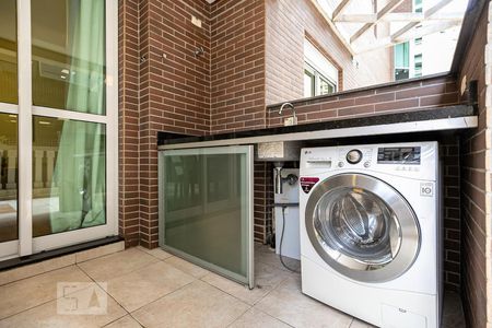 Apartamento para alugar com 48m², 1 quarto e 2 vagasVaranda