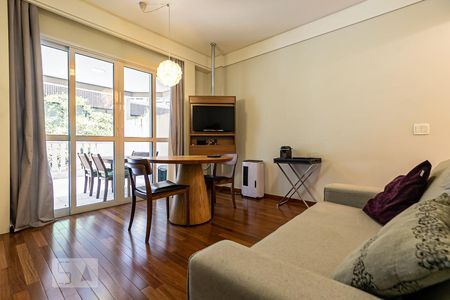 Sala de apartamento para alugar com 1 quarto, 48m² em Vila Olímpia, São Paulo