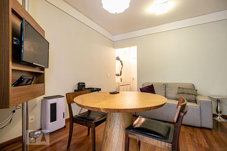 Sala de apartamento para alugar com 1 quarto, 48m² em Vila Olímpia, São Paulo