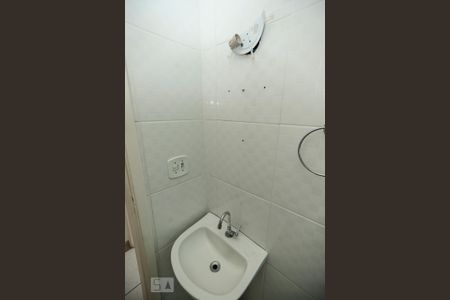 Apartamento à venda com 50m², 2 quartos e sem vaga Apartamento à venda com 50m², 2 quartos e sem vagaBanheiro