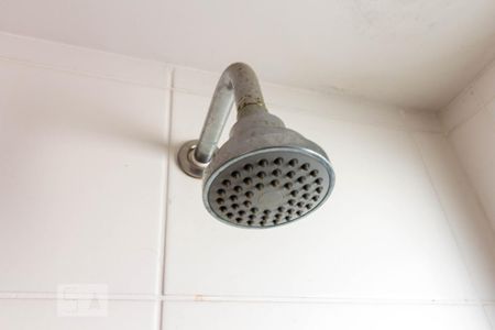 Apartamento para alugar com 51m², 2 quartos e sem vaga Apartamento para alugar com 51m², 2 quartos e sem vagaDetalhe banheiro