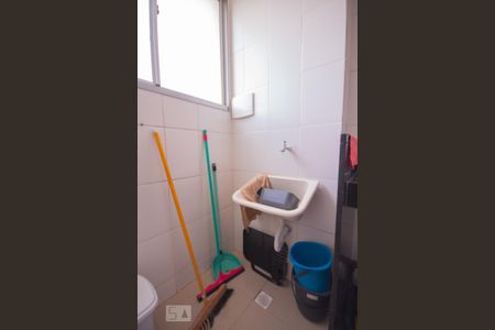 Área de Serviço de apartamento para alugar com 2 quartos, 61m² em São João Batista (venda Nova), Belo Horizonte