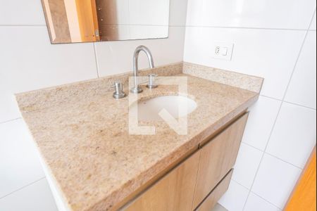Apartamento à venda com 83m², 2 quartos e 2 vagasBanheiro do Quarto 1