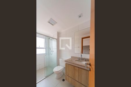 Apartamento à venda com 83m², 2 quartos e 2 vagasBanheiro do Quarto 1