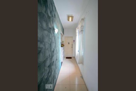 Apartamento à venda com 80m², 2 quartos e sem vagaHall de Entrada