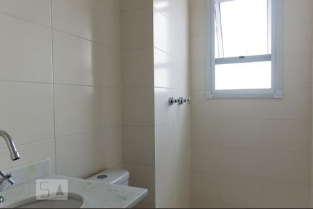 Banheiro de apartamento à venda com 2 quartos, 70m² em Taboão, São Bernardo do Campo