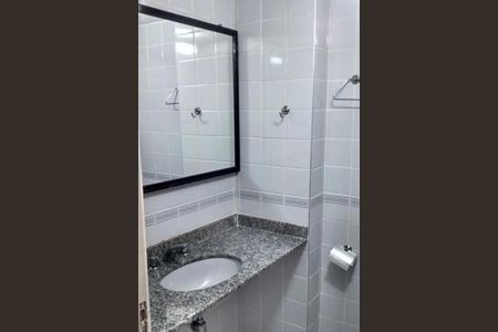 Banheiro 1 de apartamento para alugar com 2 quartos, 70m² em Barra da Tijuca, Rio de Janeiro