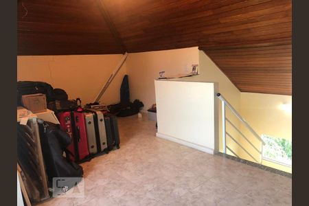 Casa de condomínio à venda com 300m², 4 quartos e 3 vagas