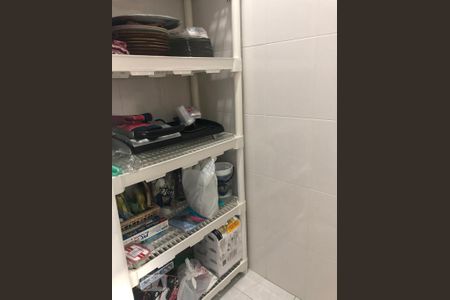 Casa de condomínio à venda com 300m², 4 quartos e 3 vagas