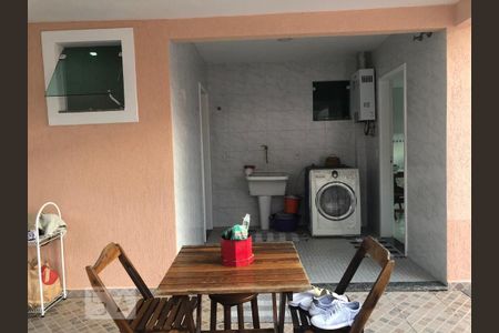Casa de condomínio à venda com 300m², 4 quartos e 3 vagas