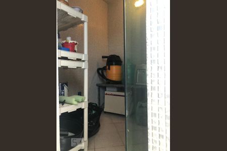 Casa de condomínio à venda com 300m², 4 quartos e 3 vagas