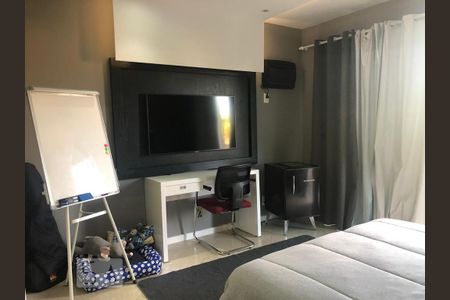 Casa de condomínio à venda com 300m², 4 quartos e 3 vagas