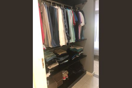 Casa de condomínio à venda com 300m², 4 quartos e 3 vagas