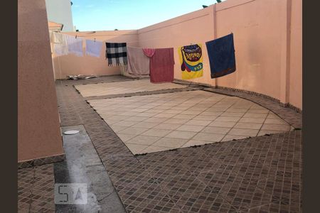 Casa de condomínio à venda com 300m², 4 quartos e 3 vagas
