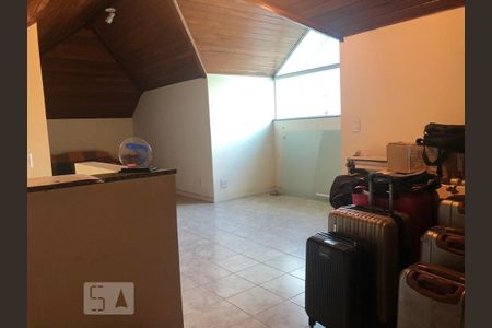 Casa de condomínio à venda com 300m², 4 quartos e 3 vagas