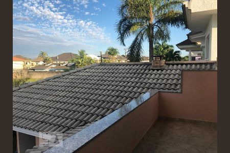 Casa de condomínio à venda com 300m², 4 quartos e 3 vagas