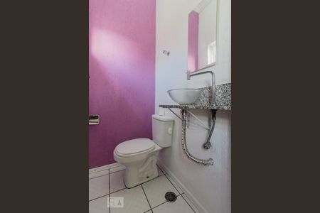Lavabo de casa para alugar com 1 quarto, 160m² em Santa Maria, Santo André