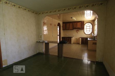 Casa à venda com 900m², 7 quartos e 8 vagasCozinha