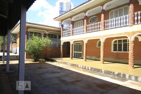 Casa à venda com 900m², 7 quartos e 8 vagasFachada - Varandas dos Quartos