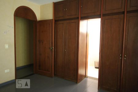 Casa à venda com 900m², 7 quartos e 8 vagasSuite1