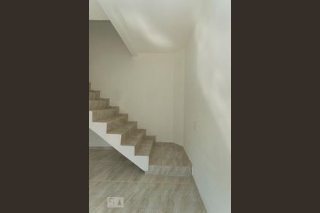 Escada de casa à venda com 2 quartos, 60m² em Americanópolis, São Paulo