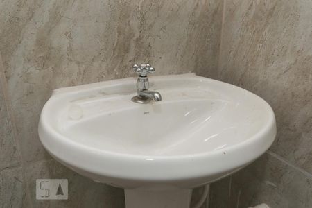 Detalhe do banheiro de casa para alugar com 2 quartos, 60m² em Americanópolis, São Paulo
