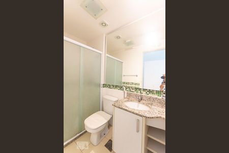 Banheiro Social de apartamento à venda com 2 quartos, 70m² em São Francisco, Niterói