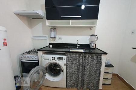 Cozinha de apartamento à venda com 1 quarto, 28m² em Copacabana, Rio de Janeiro