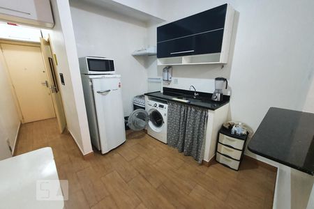 Cozinha de apartamento à venda com 1 quarto, 28m² em Copacabana, Rio de Janeiro