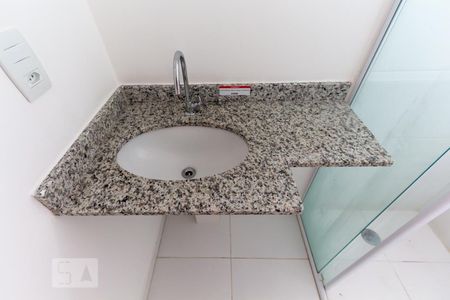Apartamento à venda com 70m², 2 quartos e 2 vagas Apartamento à venda com 70m², 2 quartos e 2 vagasBanheiro da suíte
