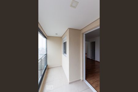 Apartamento à venda com 70m², 2 quartos e 2 vagas Apartamento à venda com 70m², 2 quartos e 2 vagasVaranda