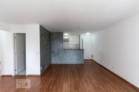 Apartamento à venda com 70m², 2 quartos e 2 vagas Apartamento à venda com 70m², 2 quartos e 2 vagasSala