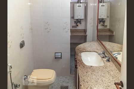 Apartamento à venda com 100m², 3 quartos e sem vagaBanheiro social