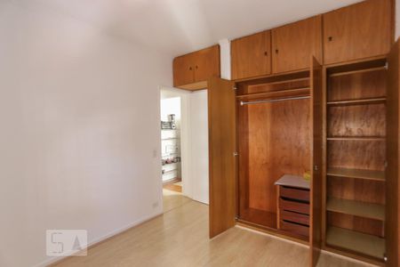 Apartamento à venda com 39m², 1 quarto e 1 vagaQuarto