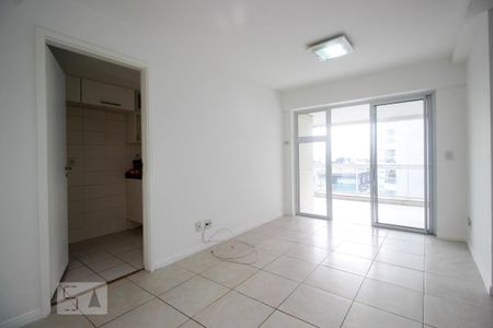 Apartamento para alugar com 2 quartos, 77m² em Recreio dos Bandeirantes, Rio de Janeiro