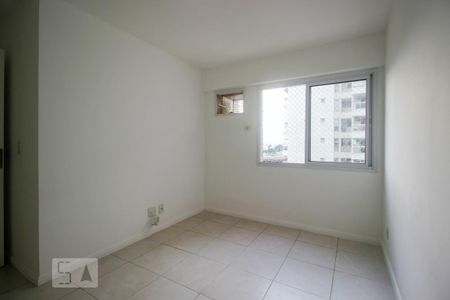 Suíte de apartamento para alugar com 2 quartos, 77m² em Recreio dos Bandeirantes, Rio de Janeiro