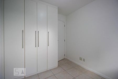 Quarto de apartamento para alugar com 2 quartos, 77m² em Recreio dos Bandeirantes, Rio de Janeiro