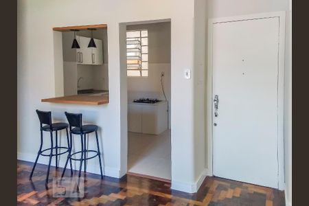 Apartamento para alugar com 80m², 2 quartos e sem vagaSala