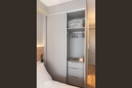 Sala-Quarto de apartamento para alugar com 1 quarto, 30m² em Vila Cordeiro, São Paulo