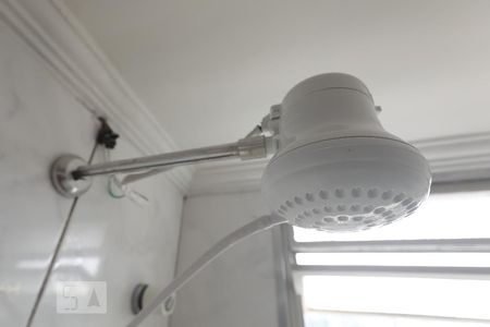 Apartamento para alugar com 52m², 2 quartos e 1 vagaChuveiro