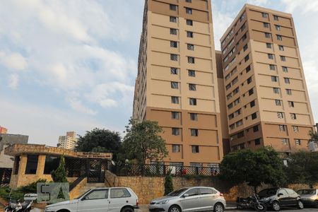 Apartamento para alugar com 52m², 2 quartos e 1 vagaFachada do Condomínio