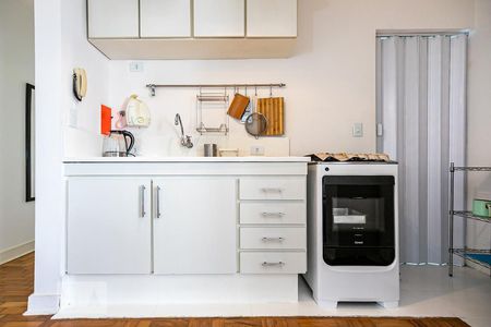 Cozinha de apartamento à venda com 1 quarto, 45m² em Itaim Bibi, São Paulo