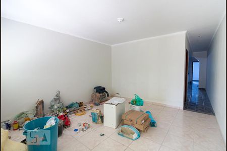 Casa à venda com 150m², 3 quartos e 2 vagasSala