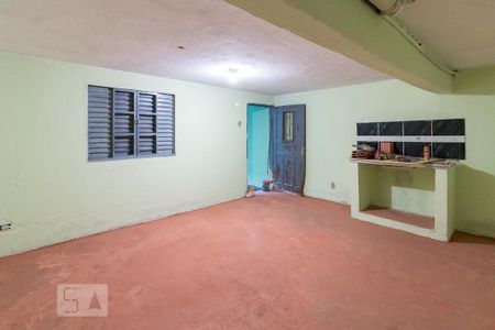 Casa à venda com 150m², 3 quartos e 2 vagasPorão