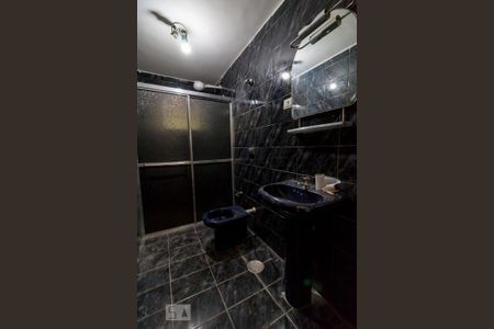 Casa à venda com 150m², 3 quartos e 2 vagasBanheiro social 1