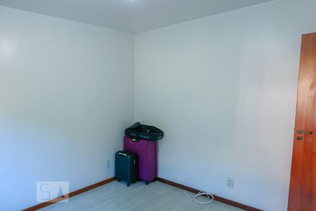 Casa à venda com 450m², 6 quartos e 4 vagasQuarto 2