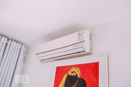 Casa à venda com 450m², 6 quartos e 4 vagasQuarto 4 - Suíte