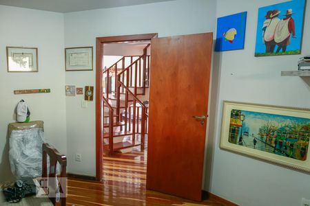 Casa à venda com 450m², 6 quartos e 4 vagasQuarto 1