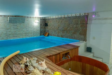 Casa à venda com 450m², 6 quartos e 4 vagasPiscina Térmica